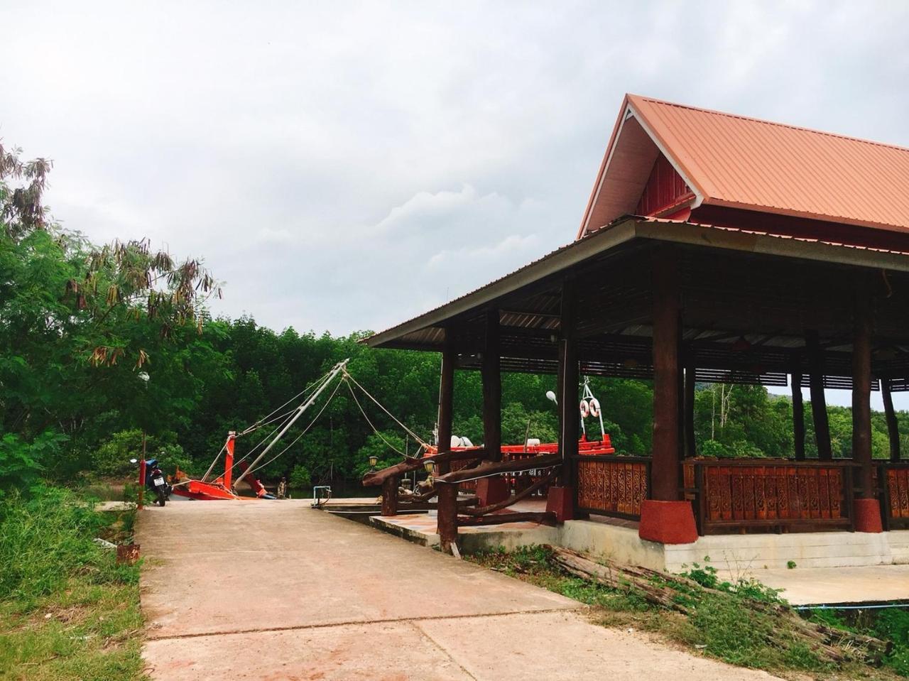 אפרטהוטל Ko Yao Bussarin Mansion Koh Yao Yai מראה חיצוני תמונה